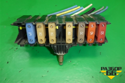 Блок предохранителей подкапотный для Peugeot 308 с 2007-2014г