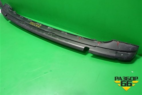 Кронштейн заднего бампера центральный (4M0807458) для Audi Q7 c 2015г (Ку 7)