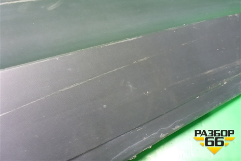 Накладка двери задней правой (5NA854950N) для Volkswagen Tiguan с 2016г (Тигуан)