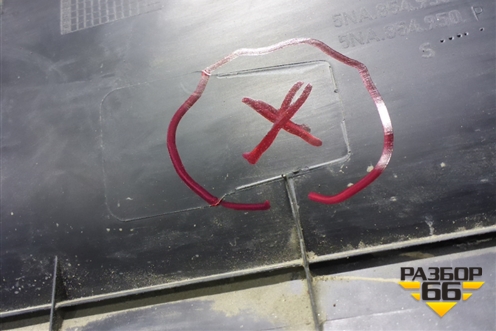 Накладка двери задней правой (5NA854950N) для Volkswagen Tiguan с 2016г (Тигуан)