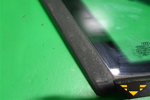 Стекло глухое левое (седан) (8K5845299) для Audi A4 (В8) с 2007-2015г (А4)