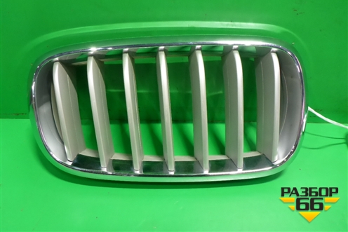 Решетка радиатора правая (7316076) для BMW X5 F15 с 2013г (Х5 Ф15)