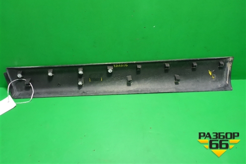 Накладка двери передней правой (808704EA0A) для Nissan Qashqai (J11E) с 2013г (Кашкай)