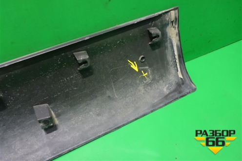 Накладка двери передней правой (808704EA0A) для Nissan Qashqai (J11E) с 2013г (Кашкай)