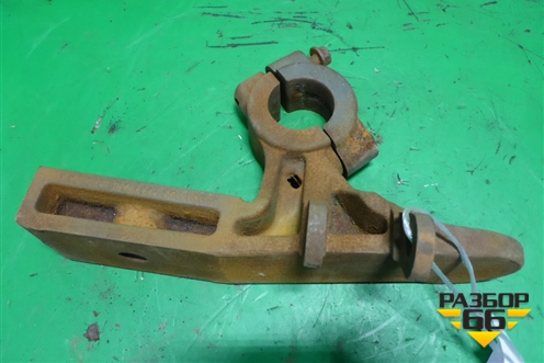 Кронштейн переднего стабилизатора  (левый) (9433234084) для Mercedes Benz TRUCK Axor 2 с 2004г (Аксор)