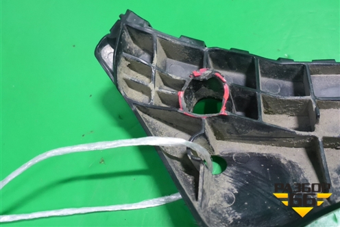 Кронштейн переднего бампера правый (после 2014г) (5211560190) для Lexus GX-460 с 2009г (ГХ)