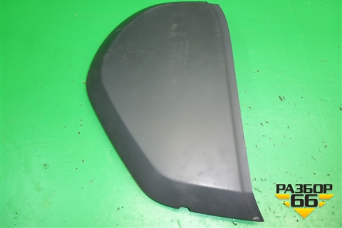 Накладка на торпедо (боковая правая) (7L6857176F) для Volkswagen Touareg c 2002-2010г (Туарег)