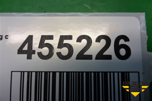 Накладка на торпедо (боковая правая) (7L6857176F) для Volkswagen Touareg c 2002-2010г (Туарег)