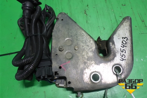 Замок кабины гидравлический (A9303100083) для Mercedes Benz TRUCK Axor 2 с 2004г (Аксор)