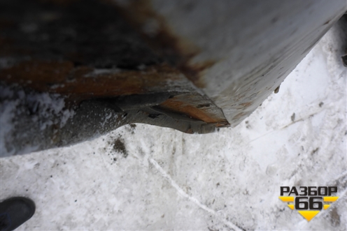 Порог со стойкой левый для Volkswagen Touareg c 2002-2010г (Туарег)