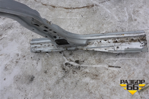 Порог со стойкой левый для Volkswagen Touareg c 2002-2010г (Туарег)