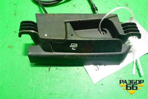 Ручка откидывания заднего сиденья (правая) (3AE885592) для Volkswagen Passat (В7) с 2011-2014г (Пассат Б7)