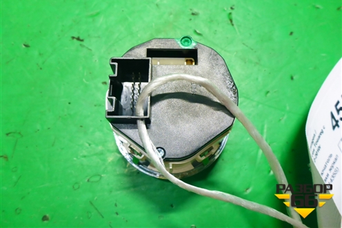 Переключатель блокировки заднего моста и раздатки (7L6941435S) для Volkswagen Touareg c 2002-2010г (Туарег)