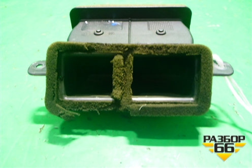 Воздуховод отопителя (в консоль задний) (7L0820526C) для Volkswagen Touareg c 2002-2010г (Туарег)