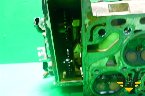 Головка блока цилиндров (6.0л BJN левая в сборе) (07C103373N) для Volkswagen Touareg c 2002-2010г (Туарег)