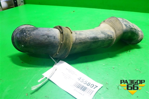 Патрубок воздушного фильтра (6.0л BJN) (7L6128752B) для Volkswagen Touareg c 2002-2010г (Туарег)