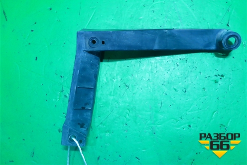 Кронштейн заднего бампера правый (под фонарь) (7L6807862) для Volkswagen Touareg c 2002-2010г (Туарег)