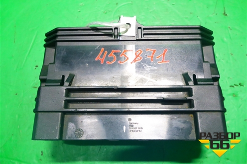 Кронштейн (электронного блока) (7L0927131D) для Volkswagen Touareg c 2002-2010г