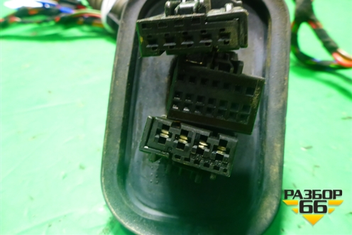 Проводка двери задней правой (7L6971694L) для Volkswagen Touareg c 2002-2010г (Туарег)