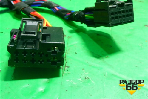 Проводка двери передней правой (7L6971120F) для Volkswagen Touareg c 2002-2010г (Туарег)