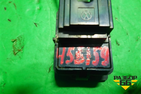 Кнопка (7L6959899) для Volkswagen Touareg c 2002-2010г (Туарег)