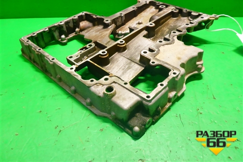 Поддон двигателя масляный (6.0л BJN верхняя часть) (07C103805AM) для Volkswagen Touareg c 2002-2010г (Туарег)