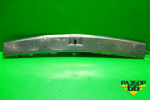 Обшивка багажника на заднюю панель (7L6863459E) для Volkswagen Touareg c 2002-2010г (Туарег)