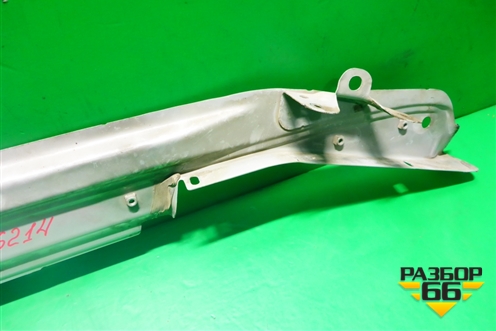 Кронштейн переднего крыла левый (7L6805175D) для Volkswagen Touareg c 2002-2010г (Туарег)