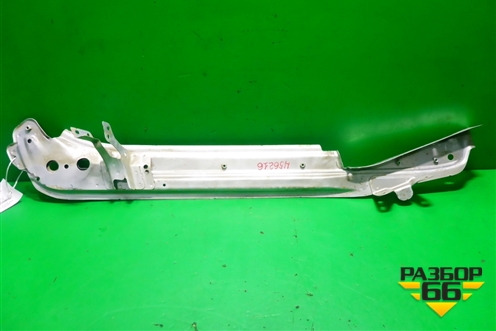 Кронштейн переднего крыла правый (7L6805176D) для Volkswagen Touareg c 2002-2010г (Туарег)