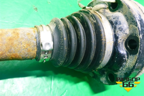 Привод задний (6.0л BJN АКПП 30 шлицов) для Volkswagen Touareg c 2002-2010г (Туарег)