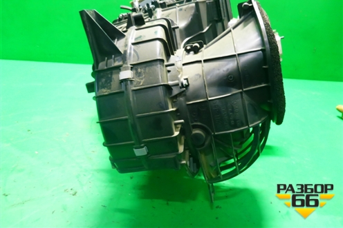 Корпус отопителя (без моторчика) для Volkswagen Touareg c 2002-2010г (Туарег)