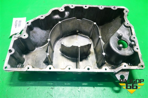 Поддон двигателя масляный (6.0л BJN) (07C103804AJ) для Volkswagen Touareg c 2002-2010г (Туарег)