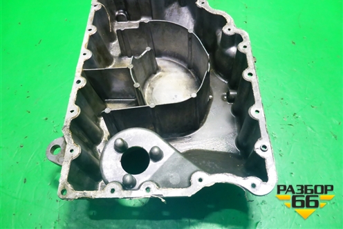Поддон двигателя масляный (6.0л BJN) (07C103804AJ) для Volkswagen Touareg c 2002-2010г (Туарег)