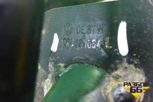 Трубка системы охлаждения (6.0л BJN) (071C121064L) для Volkswagen Touareg c 2002-2010г (Туарег)