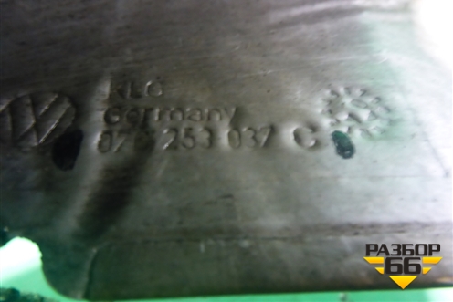 Экран тепловой (левый 6.0л BJN) (07C253037C) для Volkswagen Touareg c 2002-2010г (Туарег)