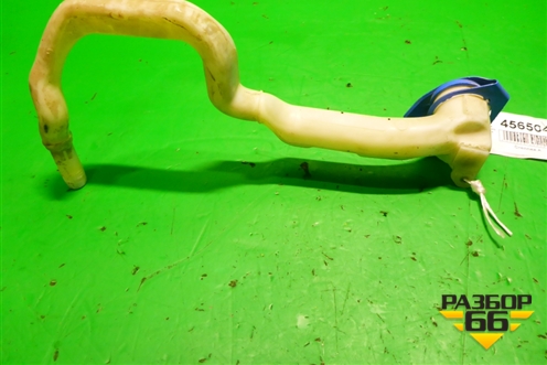 Горловина бачка омывателя лобового стекла (7L5955463B) для Volkswagen Touareg c 2002-2010г (Туарег)