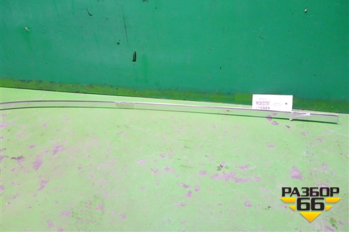 Молдинг крыши правый (над дверями) для Volkswagen Touareg c 2002-2010г (Туарег)