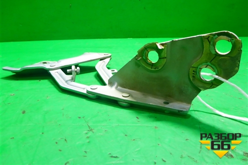 Петля капота правая (7L6823302) для Volkswagen Touareg c 2002-2010г (Туарег)