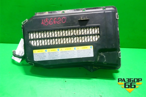 Ящик под аккумулятор (под сиденьем) (7L0864643B) для Volkswagen Touareg c 2002-2010г (Туарег)