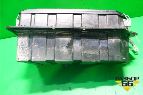 Ящик под аккумулятор (под сиденьем) (7L0864643B) для Volkswagen Touareg c 2002-2010г (Туарег)