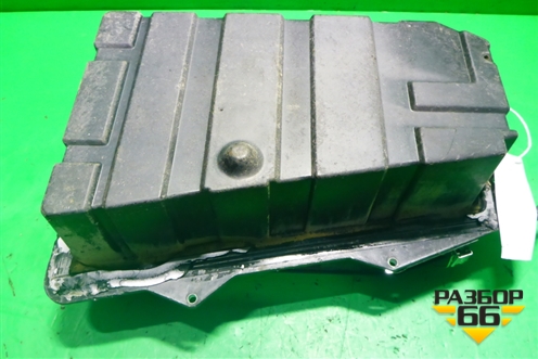 Ящик под аккумулятор (под сиденьем) (7L0864643B) для Volkswagen Touareg c 2002-2010г (Туарег)