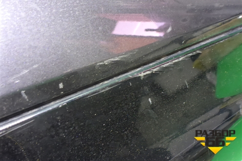 Накладка двери передней правой (4M0853960G) для Audi Q7 c 2015г (Ку 7)