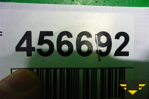 Петля двери передней правой нижняя (7L0831412) для Volkswagen Touareg c 2002-2010г (Туарег)