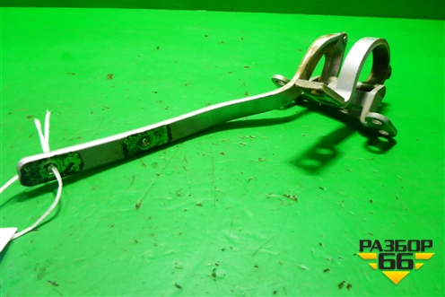 Петля двери багажника (правая) (7L6827302C) для Volkswagen Touareg c 2002-2010г (Туарег)