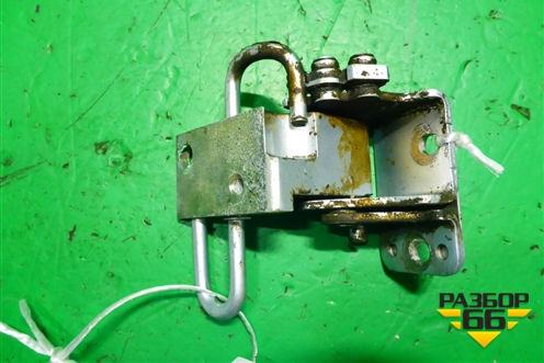 Петля двери задней левой нижняя (7L0833411) для Volkswagen Touareg c 2002-2010г (Туарег)