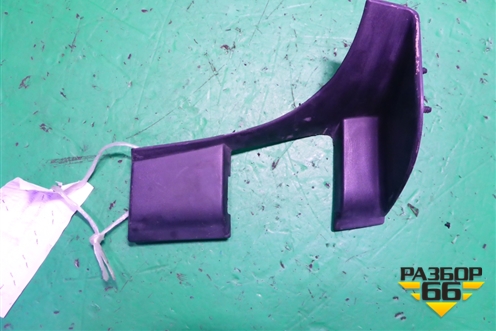 Накладка декоративная (на петлю двери багажника левой) (7L6867437F) для Volkswagen Touareg c 2002-2010г (Туарег)