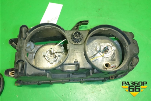 Корпус фары правой для Mercedes Benz TRUCK Axor 2 с 2004г (Аксор)