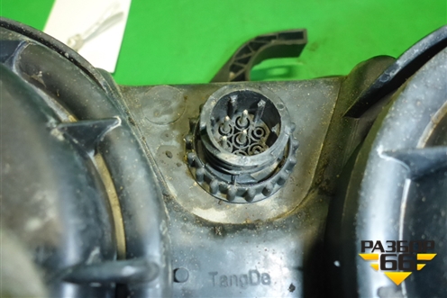 Корпус фары правой для Mercedes Benz TRUCK Axor 2 с 2004г (Аксор)