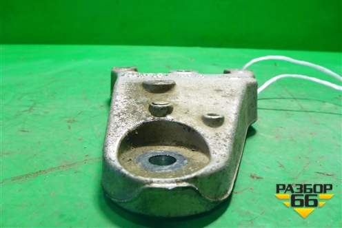 Кронштейн двигателя правый (1.2л BME) (6Q0199185M) для Skoda Fabia с 1999-2007г (Фабия)