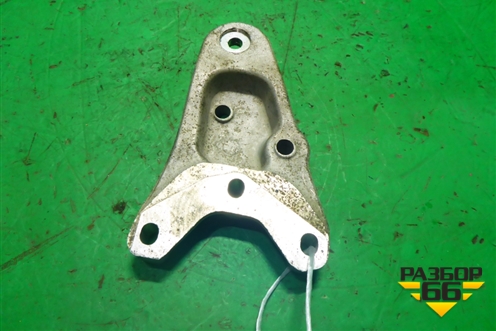 Кронштейн двигателя правый (1.2л BME) (6Q0199185M) для Skoda Fabia с 1999-2007г (Фабия)